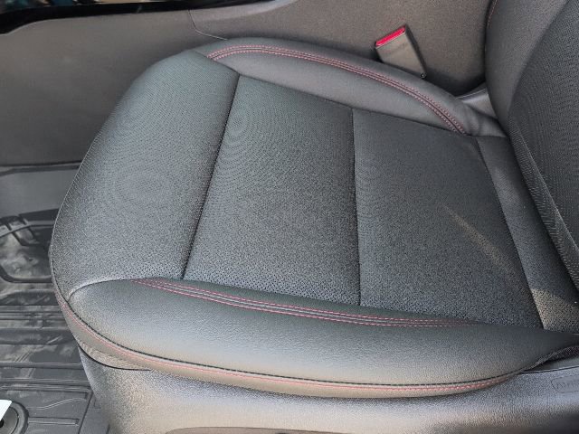 New 2026 Chevrolet Trax RS w/ Sunroof Package image 11