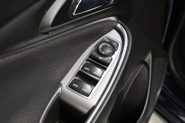 Used 2016 Chevrolet Malibu LT FWD image 19