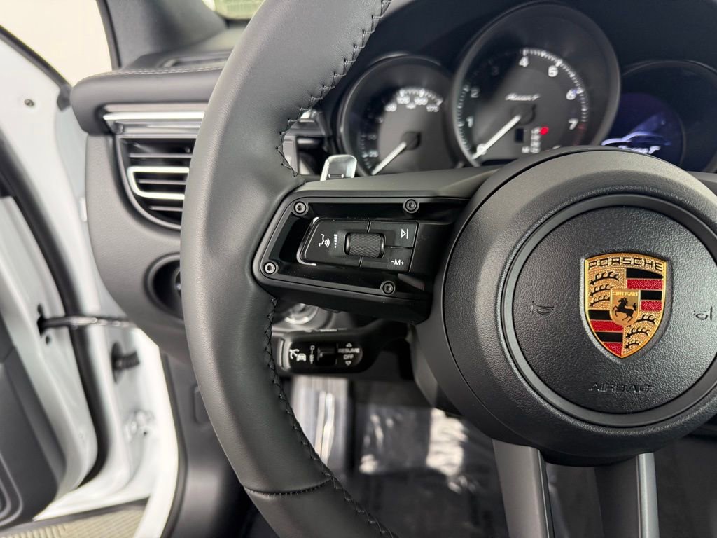 Certified 2026 Porsche Macan Turbo image 26