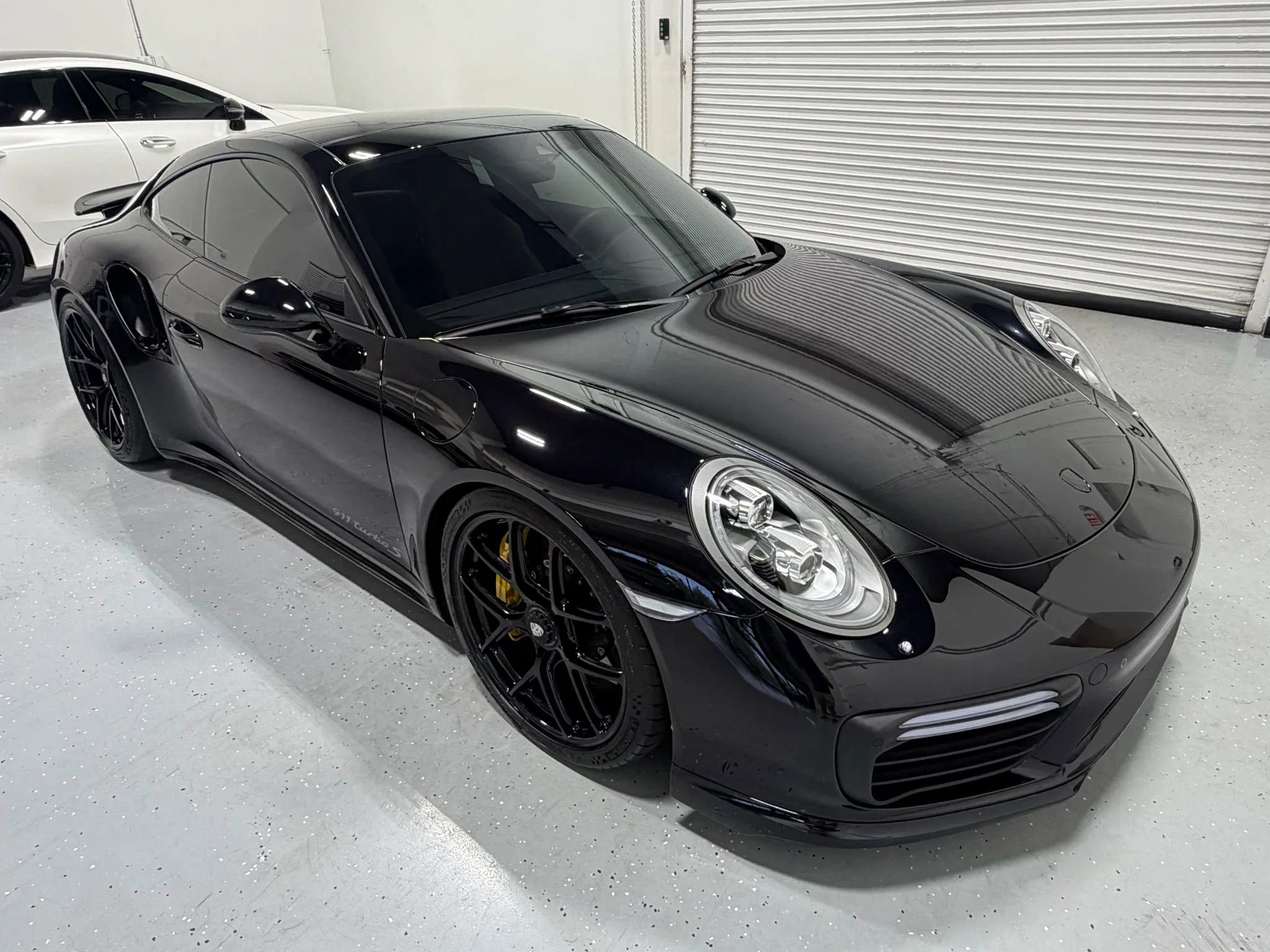 Used 2017 Porsche 911 Turbo S image 15