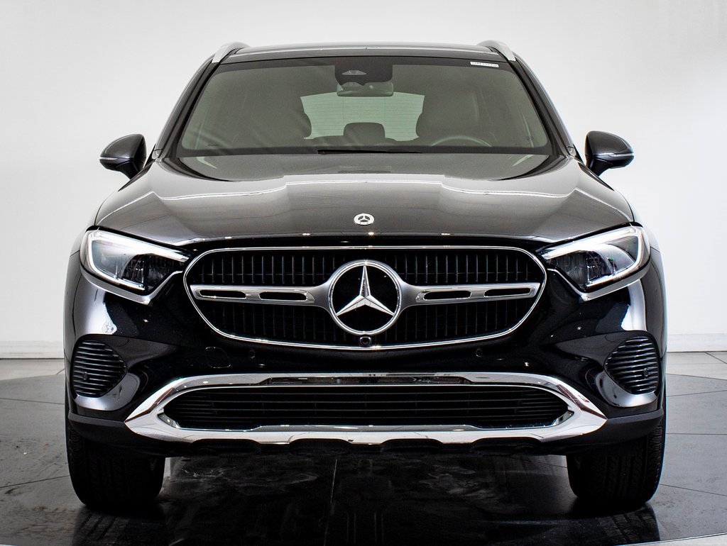 Certified 2025 Mercedes-Benz GLC 300 4MATIC image 2