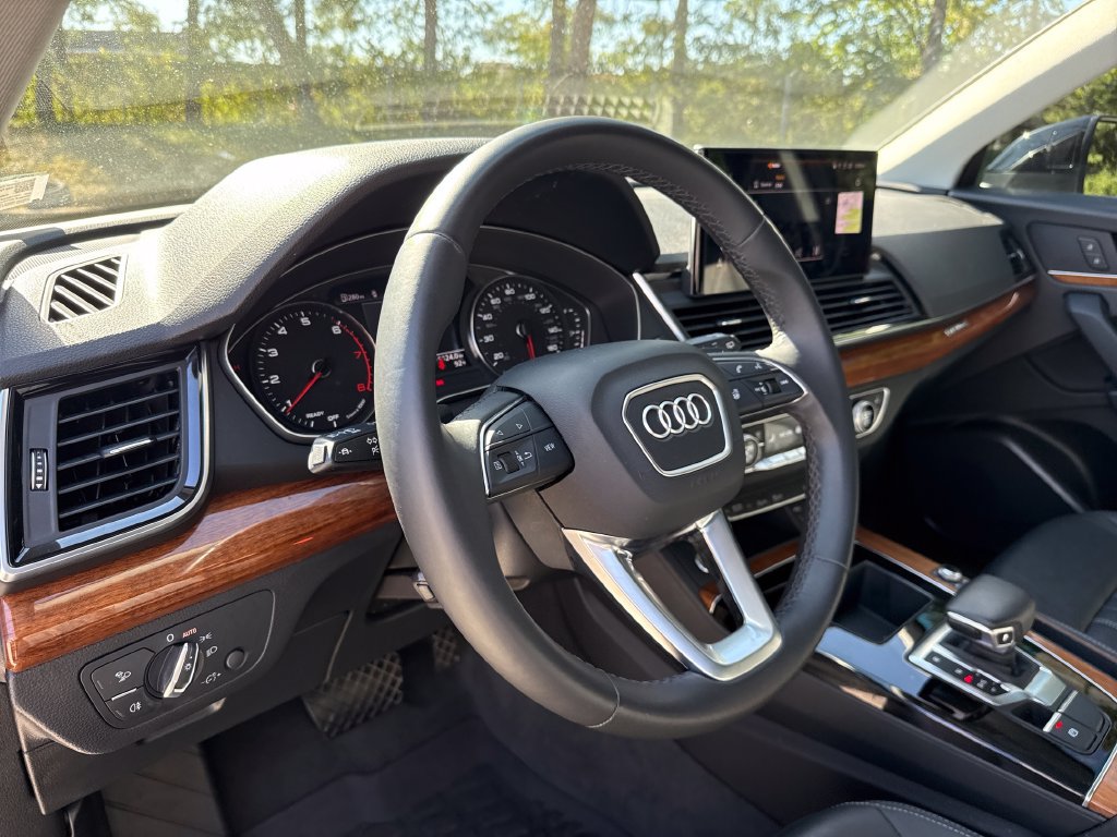 Used 2023 Audi Q5 2.0T Premium w/ Convenience Package AWD/4WD image 15