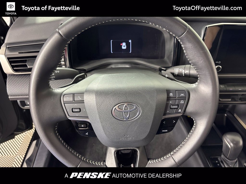 Used 2025 Toyota Camry SE w/ Convenience Package FWD image 31