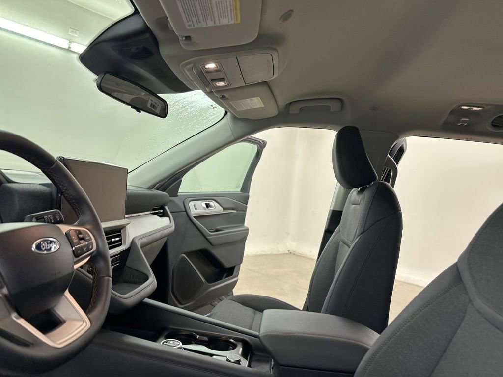 New 2026 Ford Explorer Active AWD/4WD image 31