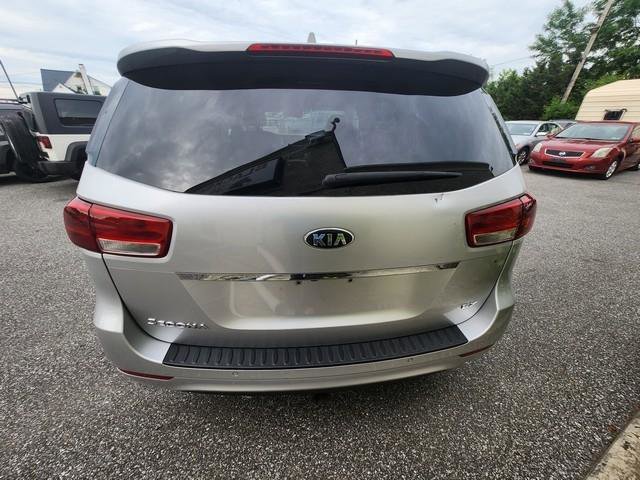 Used 2017 Kia Sedona EX FWD image 6