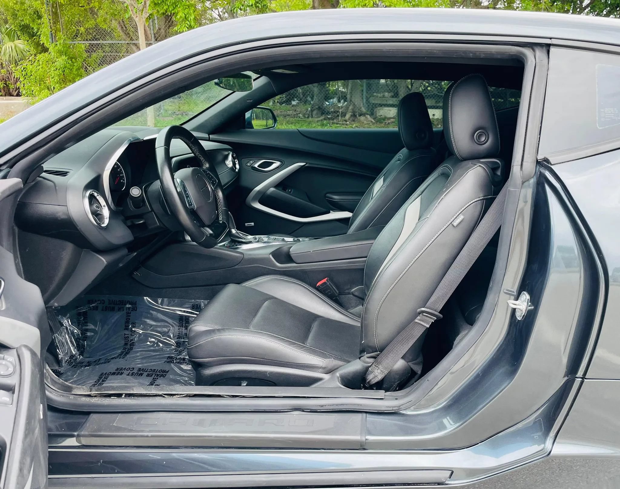 Used 2022 Chevrolet Camaro LT w/ RS Package RWD image 9