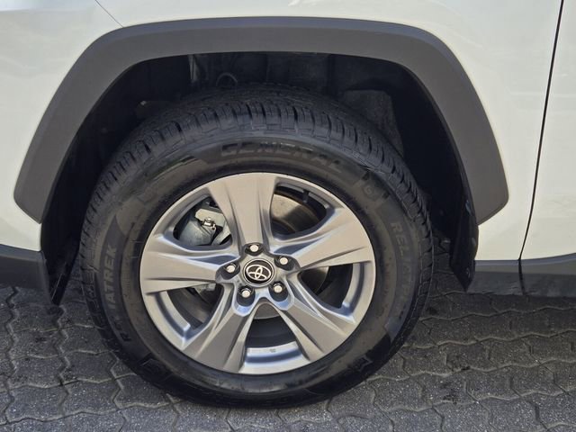 Used 2023 Toyota RAV4 XLE w/ Convenience Package FWD image 12