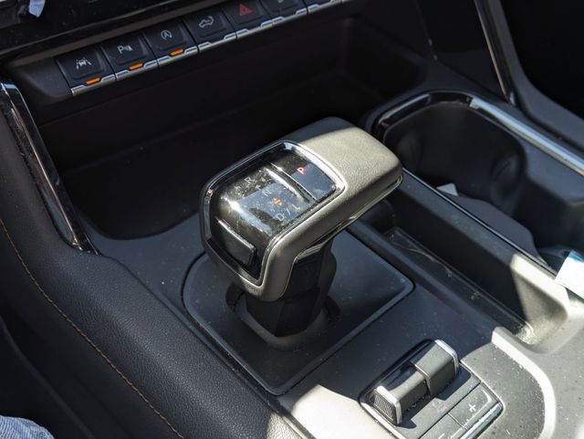 Certified 2022 GMC Sierra 1500 AT4 w/ AT4 Premium Package image 25