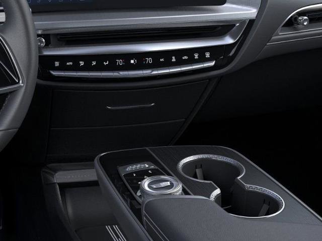 New 2025 Cadillac Lyriq Luxury AWD/4WD image 23