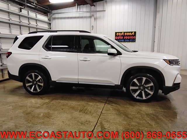 Used 2025 Honda Pilot Touring image 6