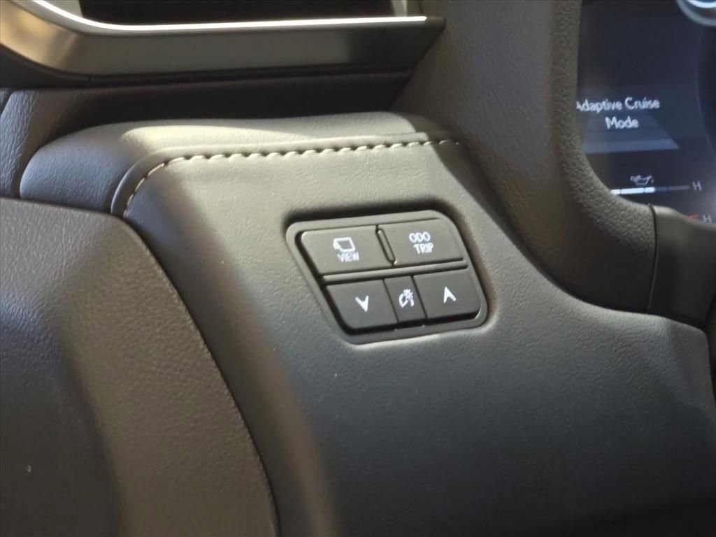 New 2025 Lexus LX 700h Luxury image 17