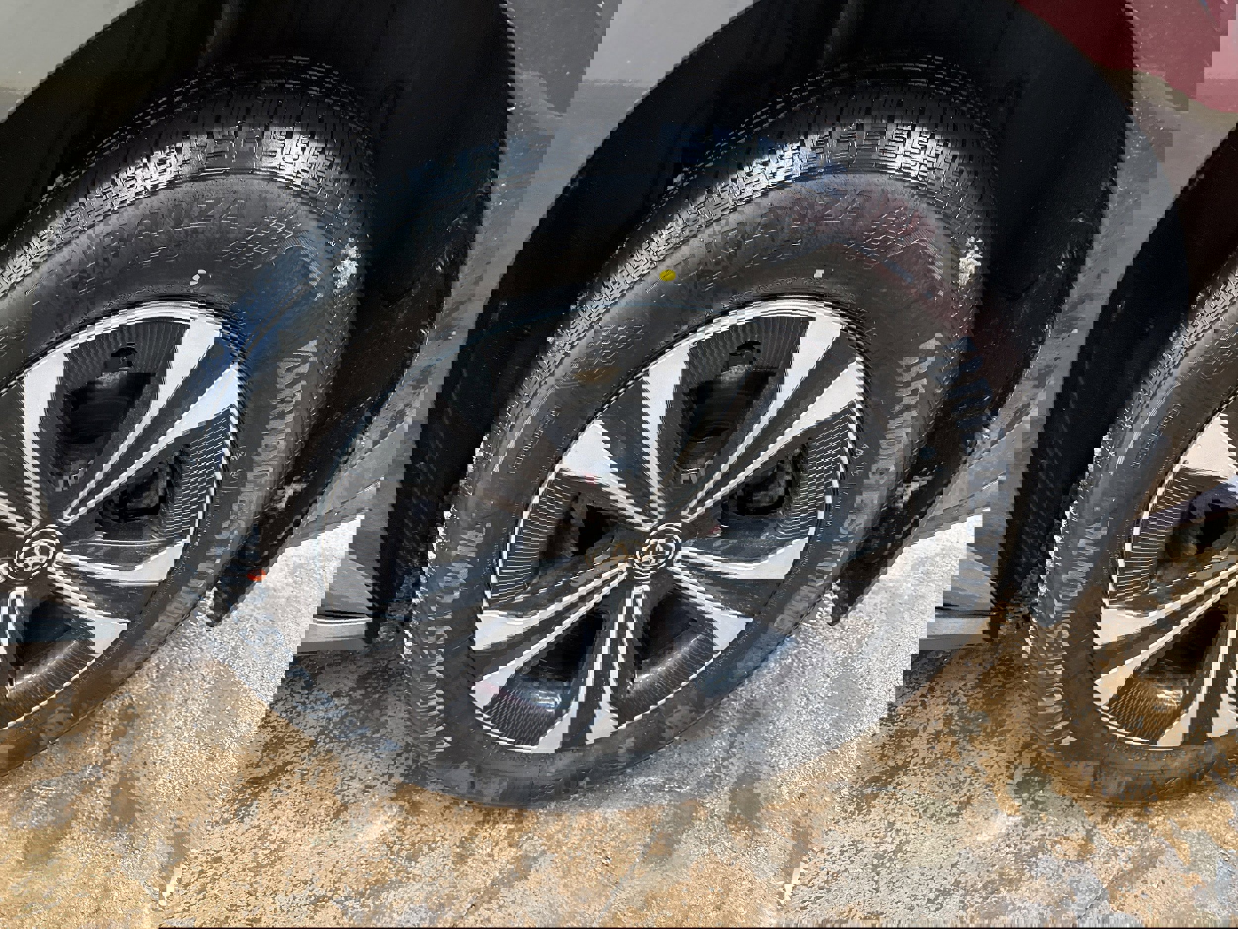 Used 2023 Toyota bZ4X XLE w/ Weather Package image 6