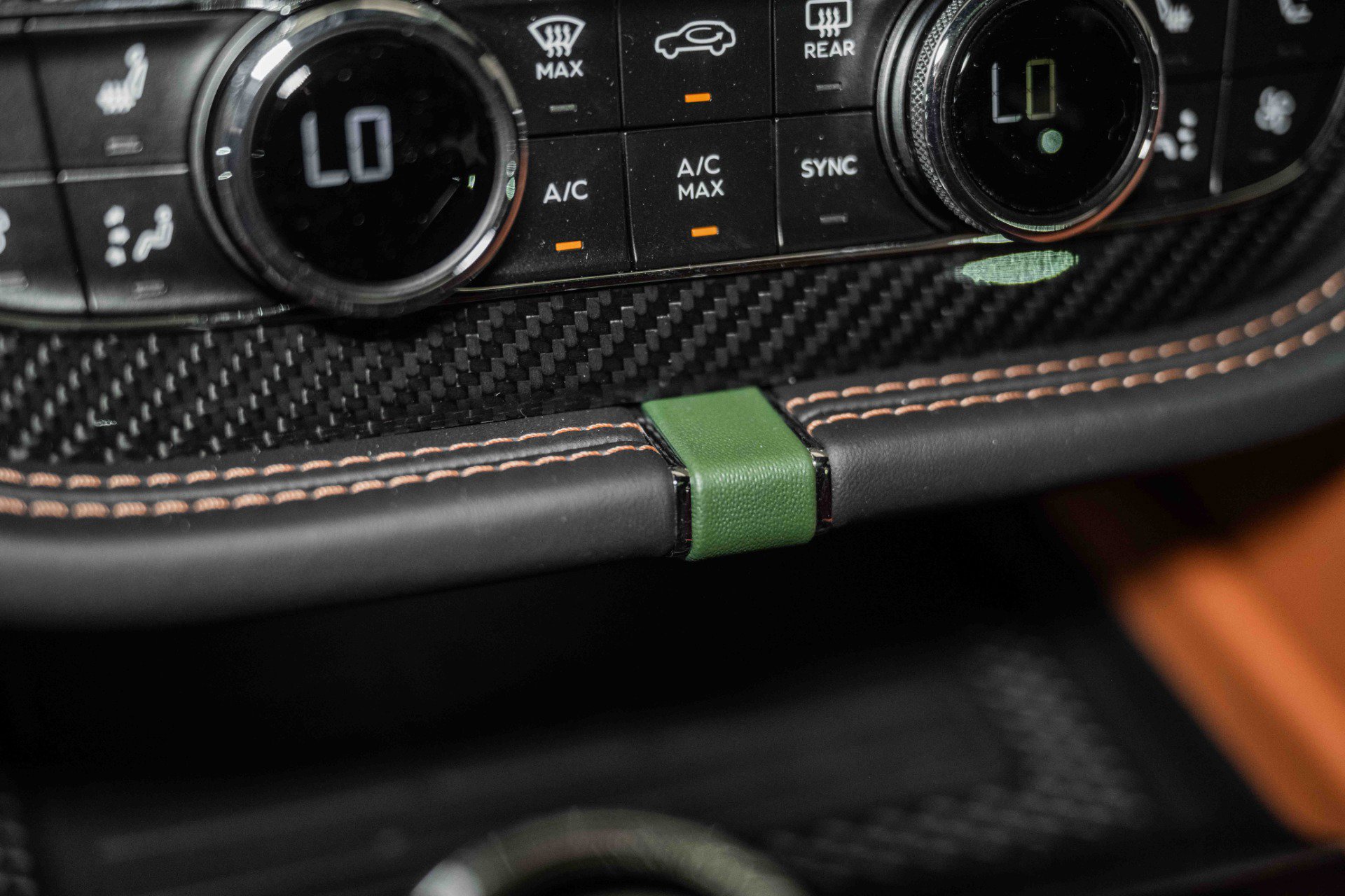 New 2024 Bentley Bentayga Extended Wheelbase image 46