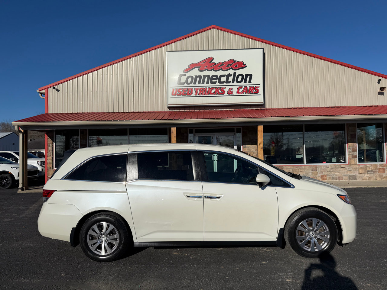 Used 2014 Honda Odyssey EX image 3