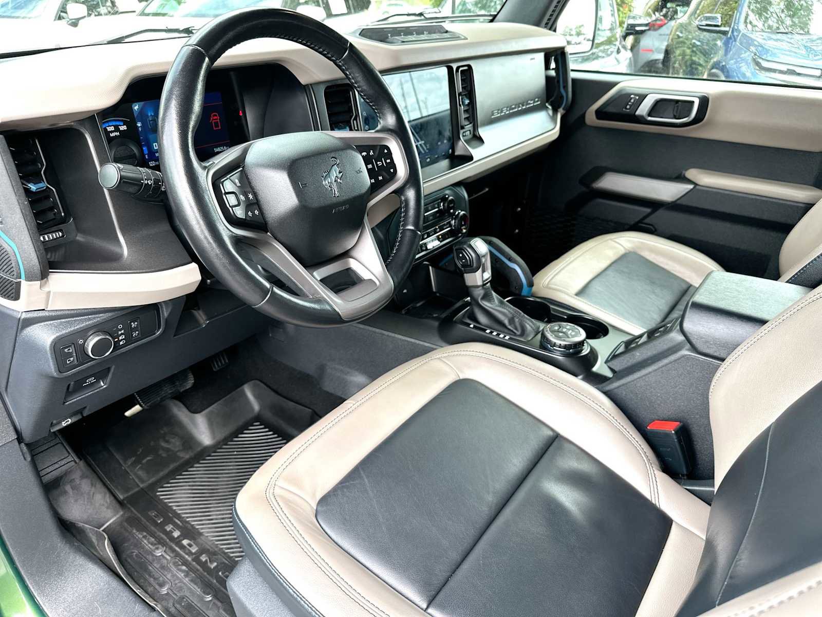 Used 2022 Ford Bronco Wildtrak AWD/4WD image 18