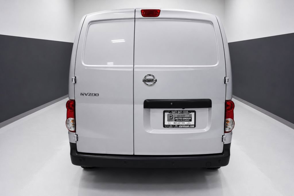 Used 2020 Nissan NV200 S FWD image 9