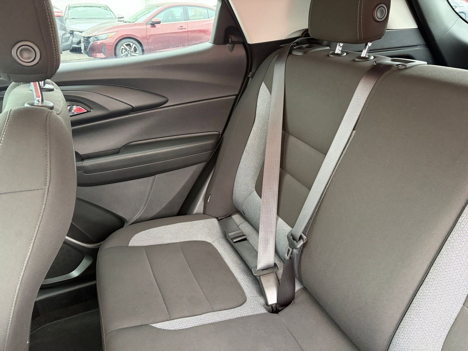 Used 2025 Chevrolet TrailBlazer LT image 38