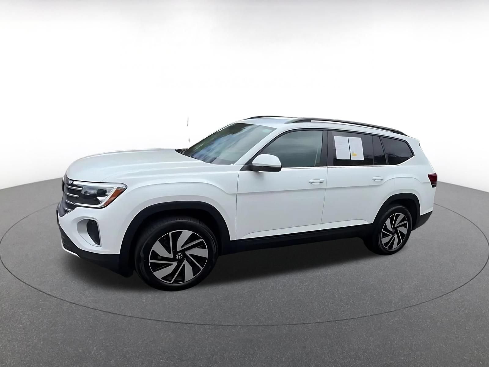 Used 2026 Volkswagen Atlas SE FWD image 7