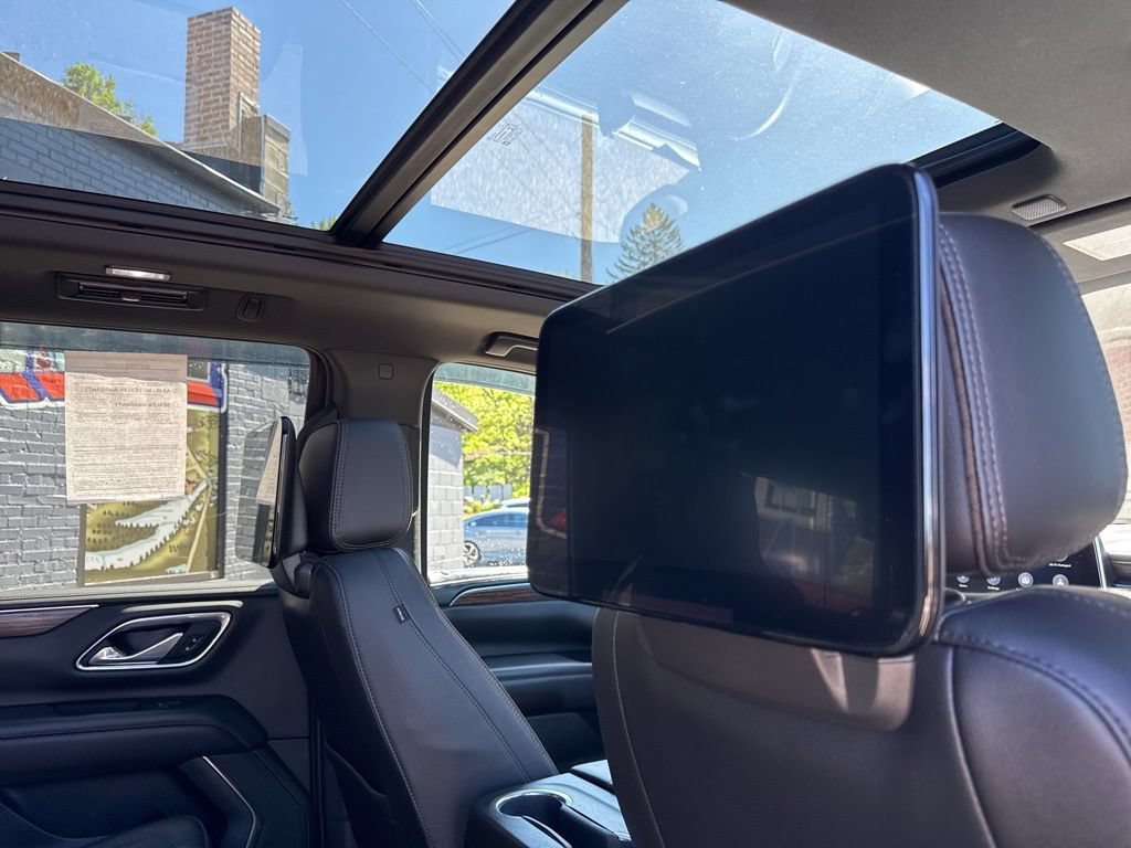 Used 2021 Chevrolet Tahoe High Country AWD/4WD image 17