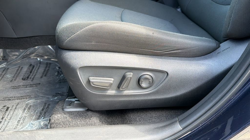 Certified 2025 Toyota RAV4 XLE image 18