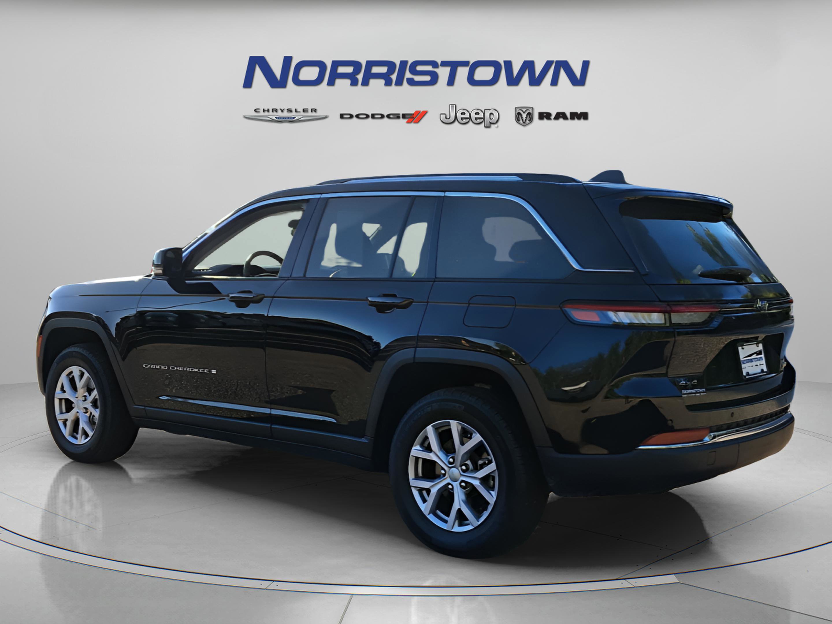 Certified 2022 Jeep Grand Cherokee Limited image 4