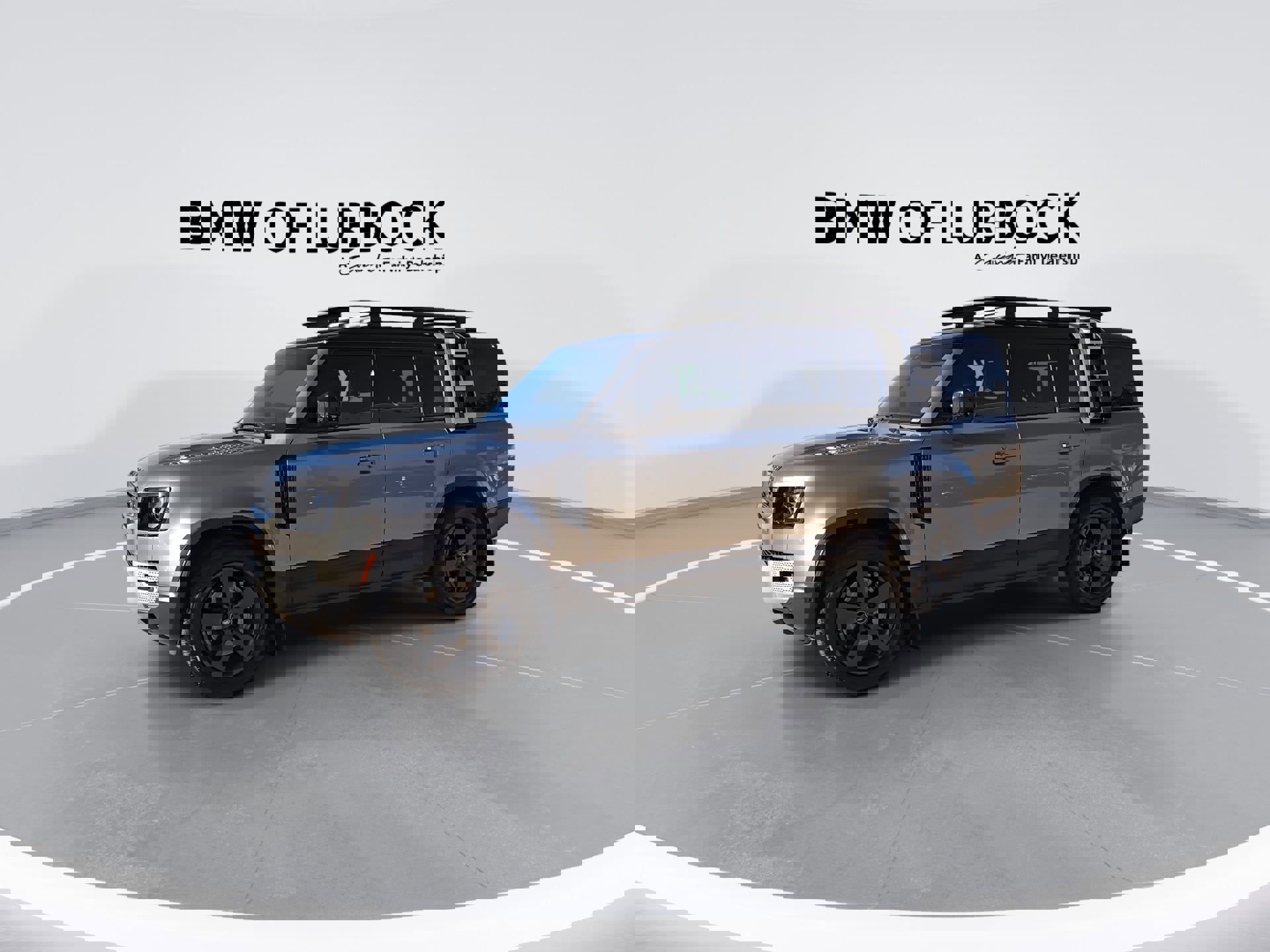 Used 2023 Land Rover Defender 130 SE image 5