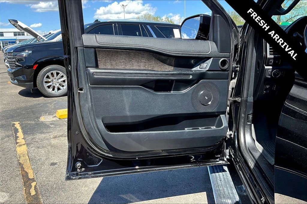Used 2020 Ford Expedition Limited w/ Equipment Group 302A image 19