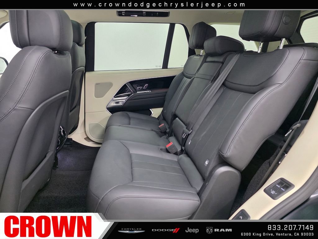 Used 2023 Land Rover Range Rover Long Wheelbase SE AWD/4WD image 24