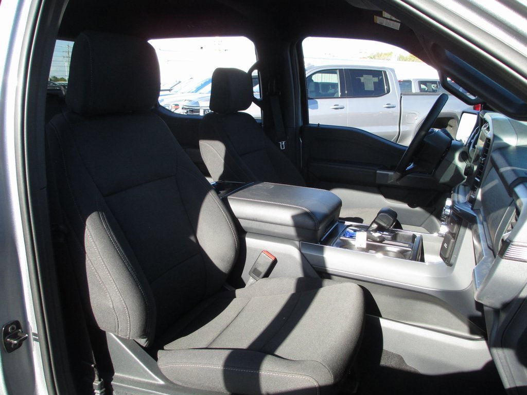 Used 2025 Ford F150 XLT w/ Equipment Group 302A MID image 20