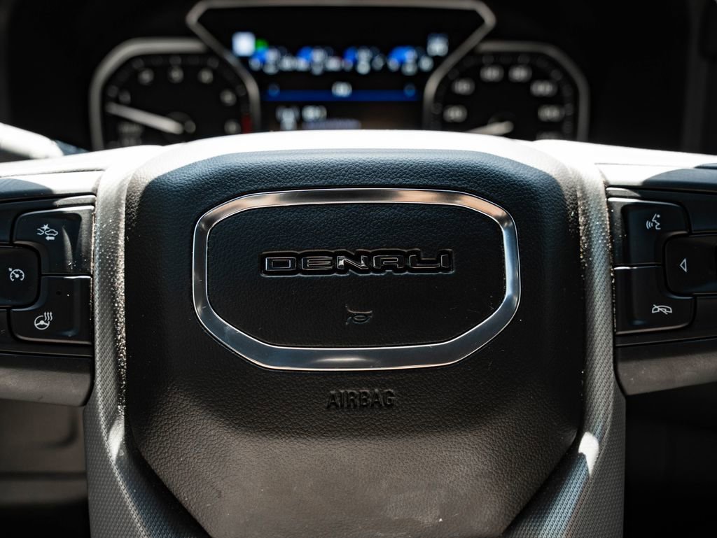 Used 2021 GMC Yukon Denali w/ Denali Premium Package image 35