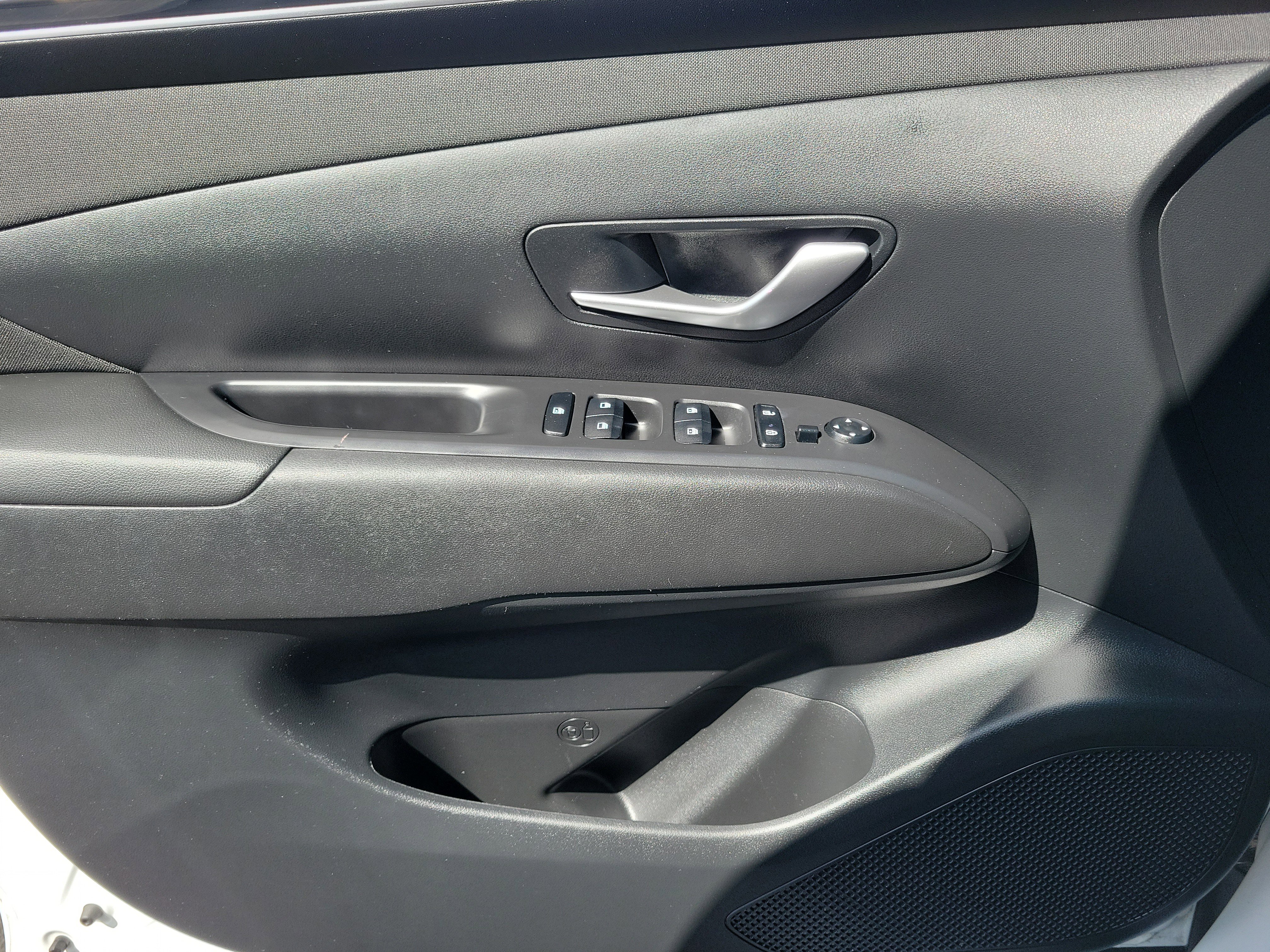 Certified 2024 Hyundai Tucson SEL w/ Convenience Package FWD image 20