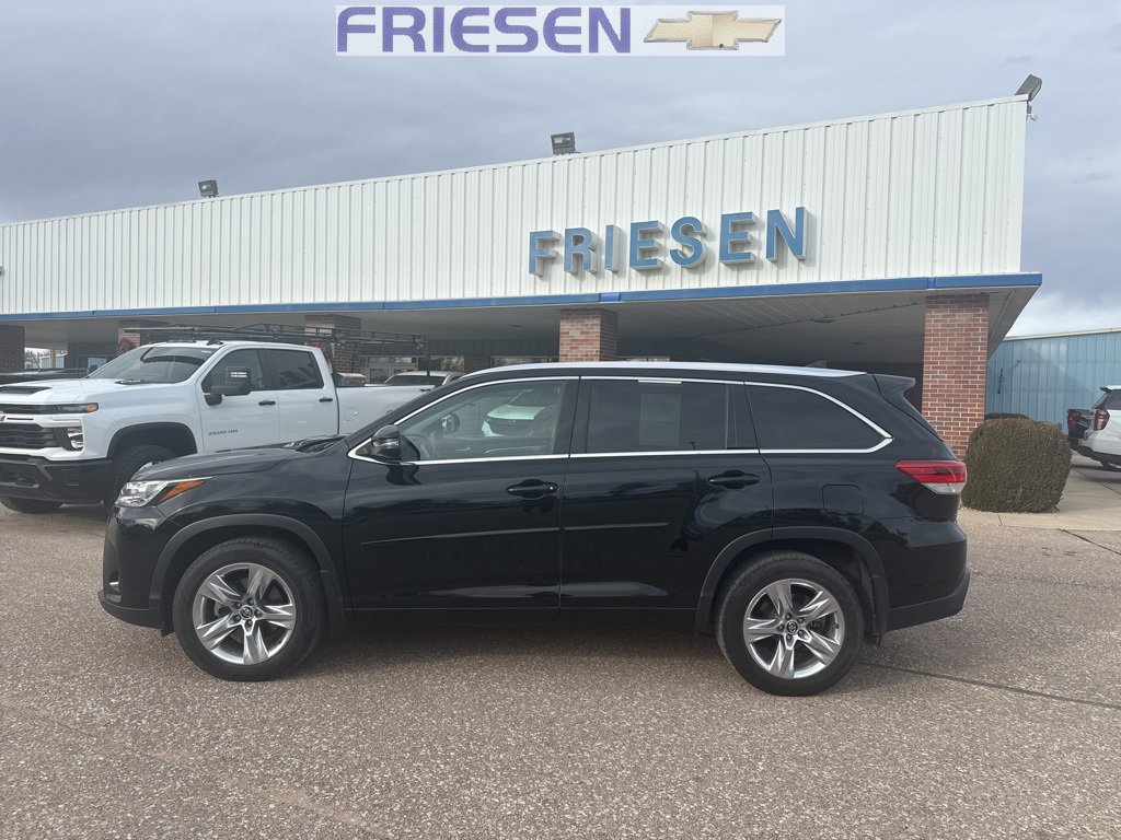 Used 2018 Toyota Highlander Limited w/ Protection Package #3 image 2