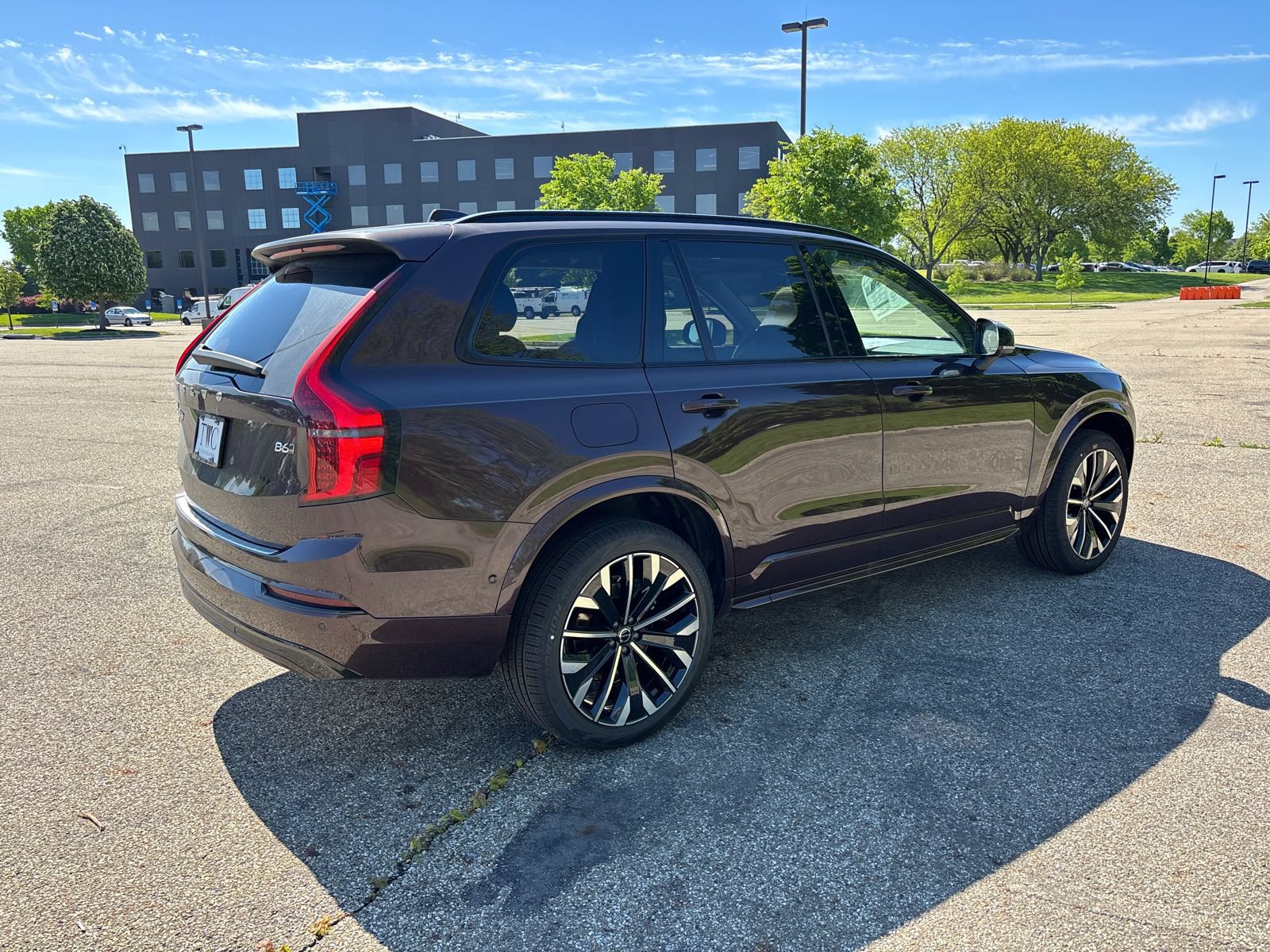 New 2026 Volvo XC90 B6 Ultra w/ Protection Package Premier AWD/4WD image 5