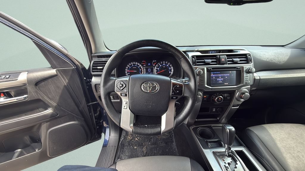 Used 2017 Toyota 4Runner SR5 Premium RWD image 12
