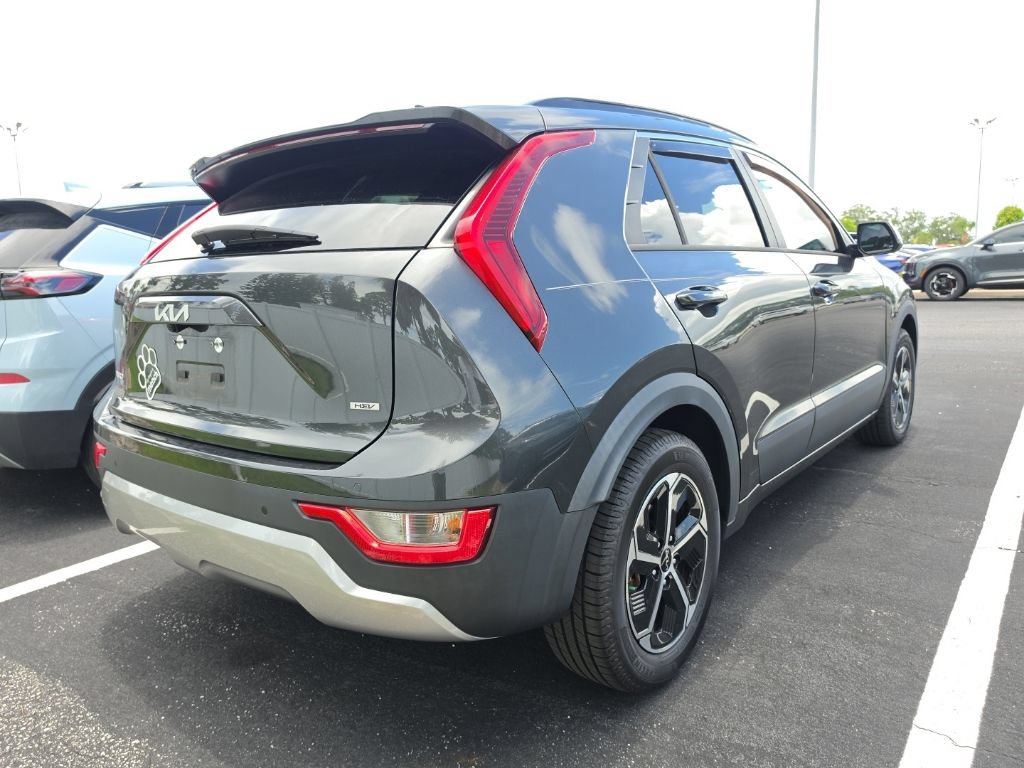 Certified 2023 Kia Niro EX FWD image 14