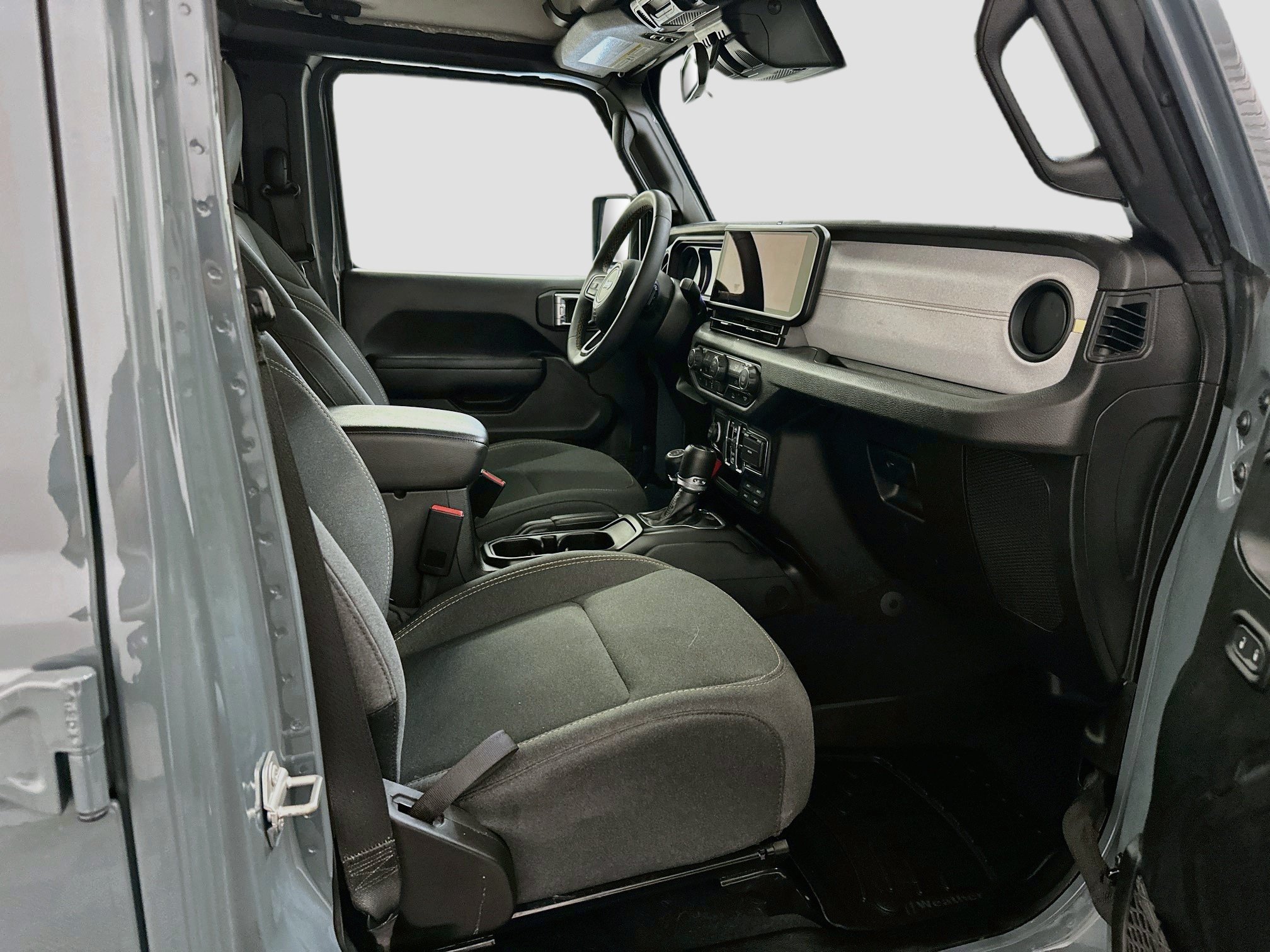 Used 2024 Jeep Gladiator Sport AWD/4WD image 31