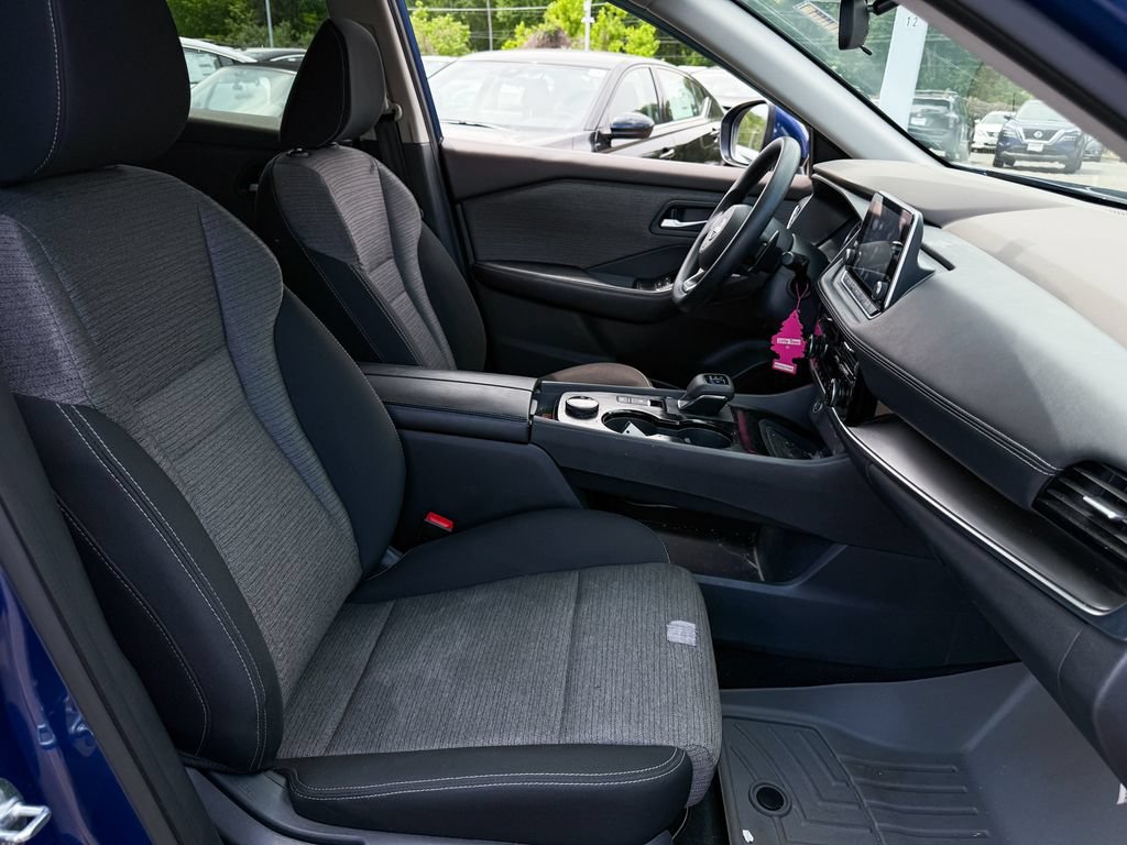 Certified 2022 Nissan Rogue SV AWD/4WD image 10