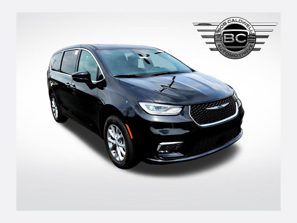 New 2025 Chrysler Pacifica Select w/ Uconnect Theater Family Group image 1