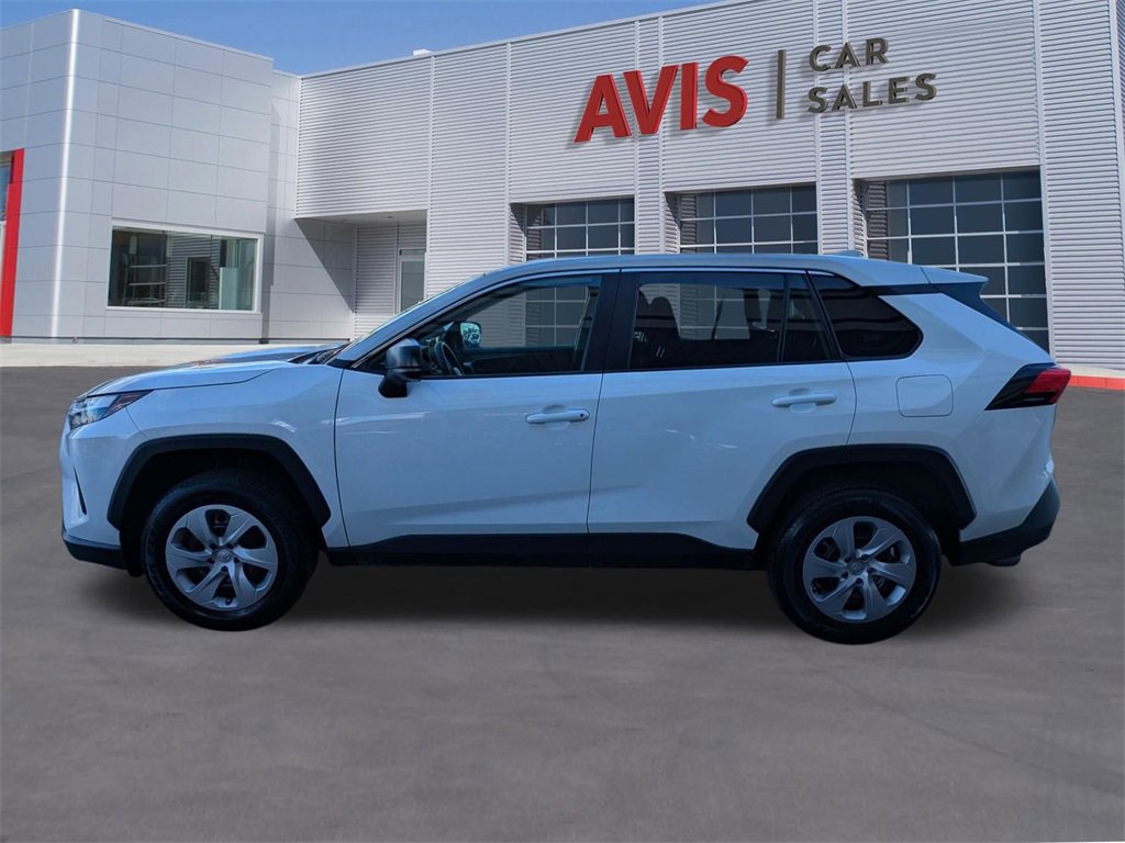 Used 2025 Toyota RAV4 LE image 10