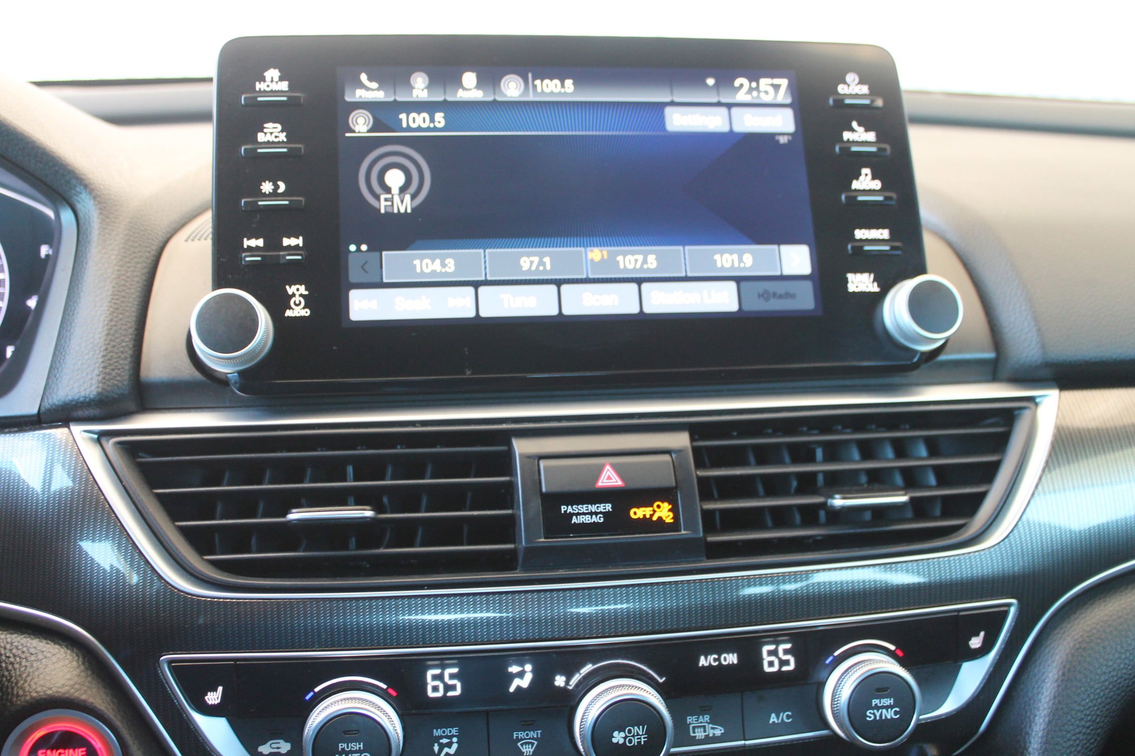 Used 2020 Honda Accord Sport image 11