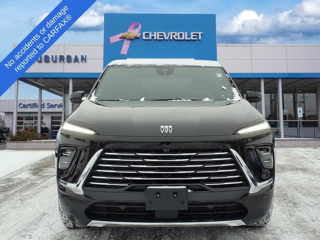 Used 2025 Buick Enclave Preferred image 2