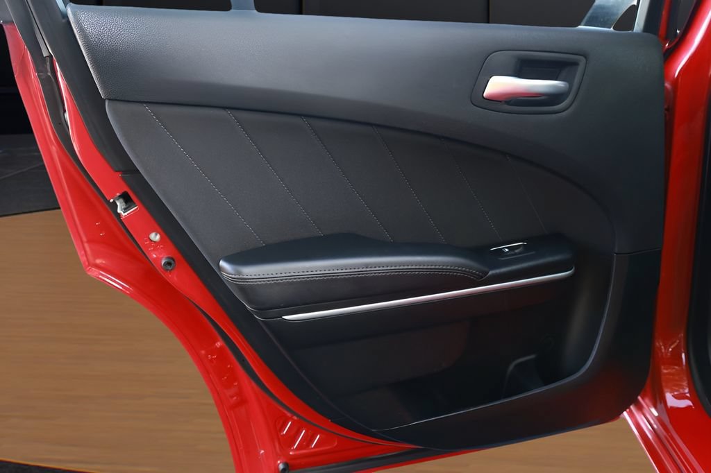 Used 2022 Dodge Charger SXT RWD image 29