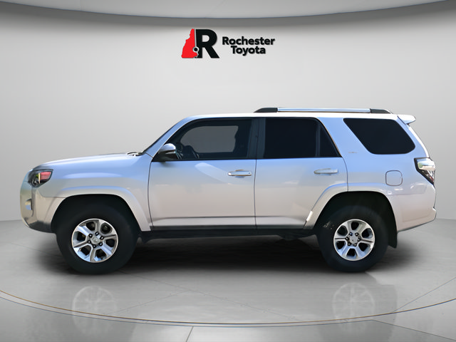 Certified 2020 Toyota 4Runner SR5 Premium w/ Moonroof Package AWD/4WD image 4