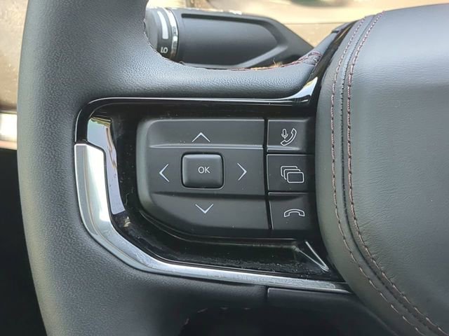 Used 2025 Jeep Wagoneer S Launch Edition image 30