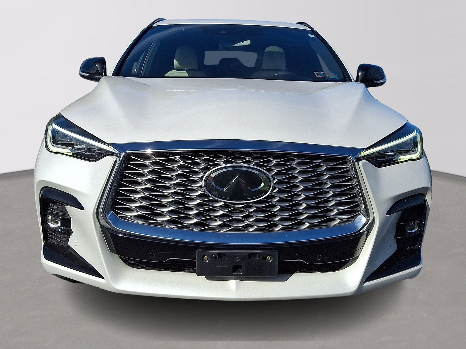 Used 2023 INFINITI QX55 Essential AWD/4WD image 2