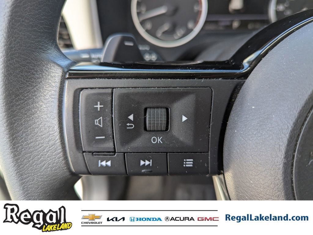 Used 2021 Nissan Rogue SV image 23