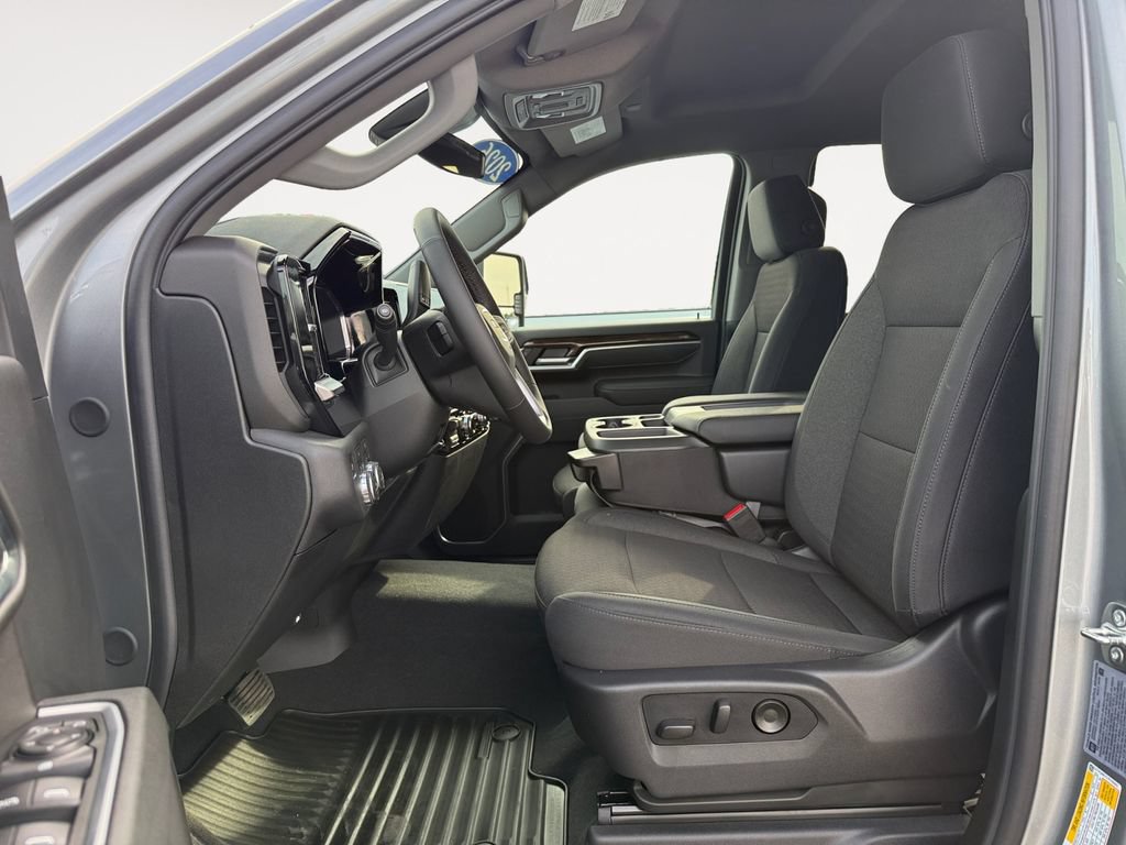 New 2026 GMC Sierra 2500 SLE w/ SLE Value Package; AWD/4WD image 9
