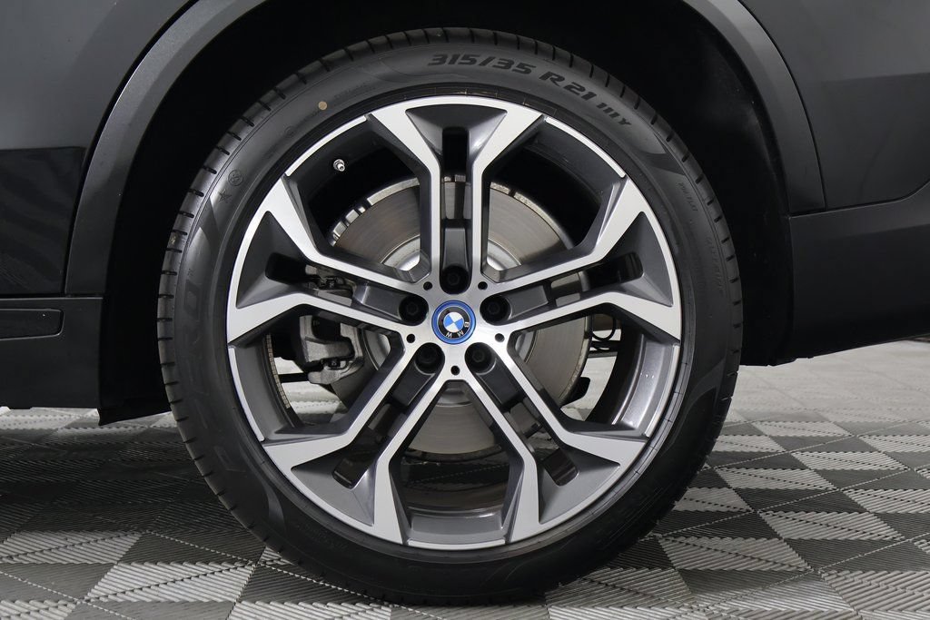 Certified 2024 BMW X5 xDrive50e w/ Premium Package AWD/4WD image 16