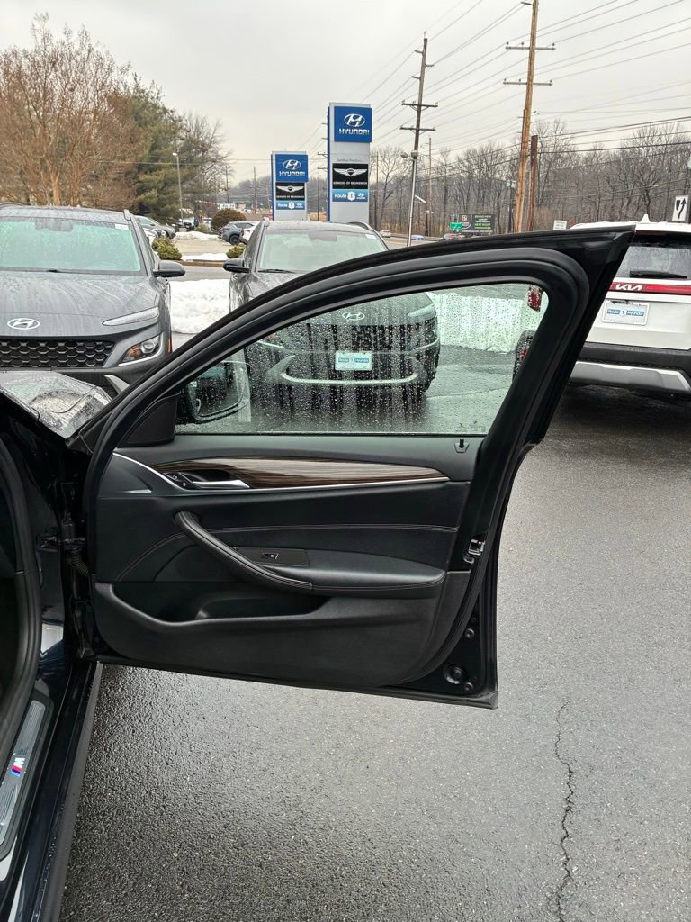 Used 2019 BMW 530i xDrive w/ M Sport Package image 48