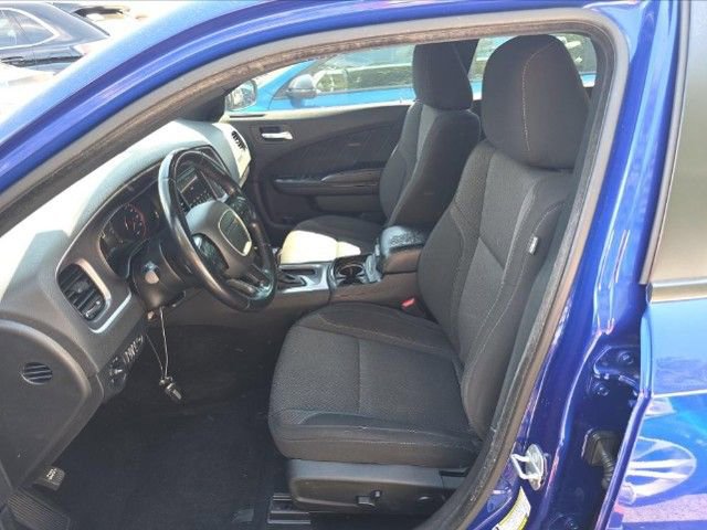 Used 2022 Dodge Charger SXT w/ Blacktop Package RWD image 6